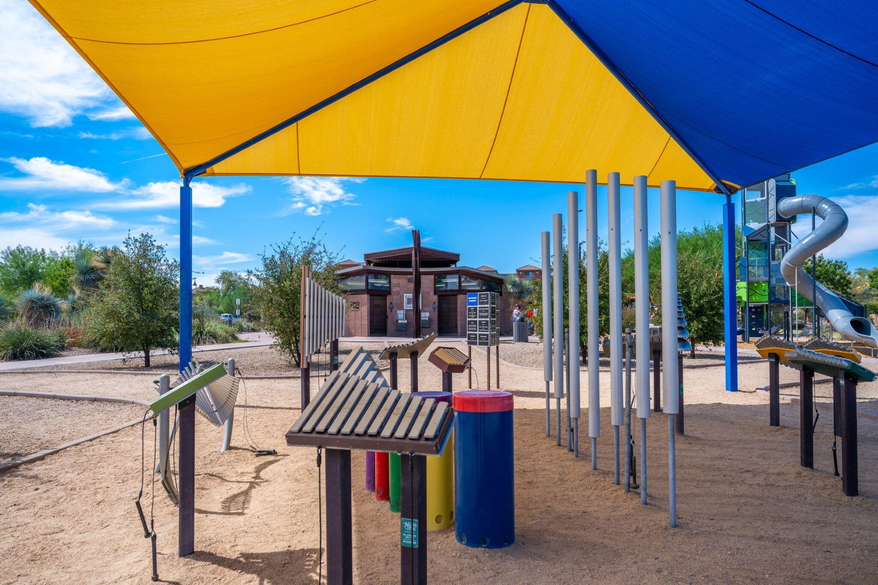  15618 E Cactus Drive  Fountain Hills, AZ - 物件實景