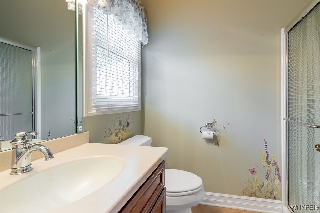 Grand Island, New York, 14072, United States, 4 Bedrooms Bedrooms, ,5 BathroomsBathrooms,Residential,For Sale,1975944