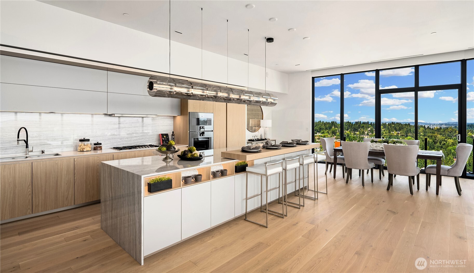 Bellevue, Washington, 98004, United States, 3 Bedrooms Bedrooms, ,3 BathroomsBathrooms,Residential,For Sale,1859717