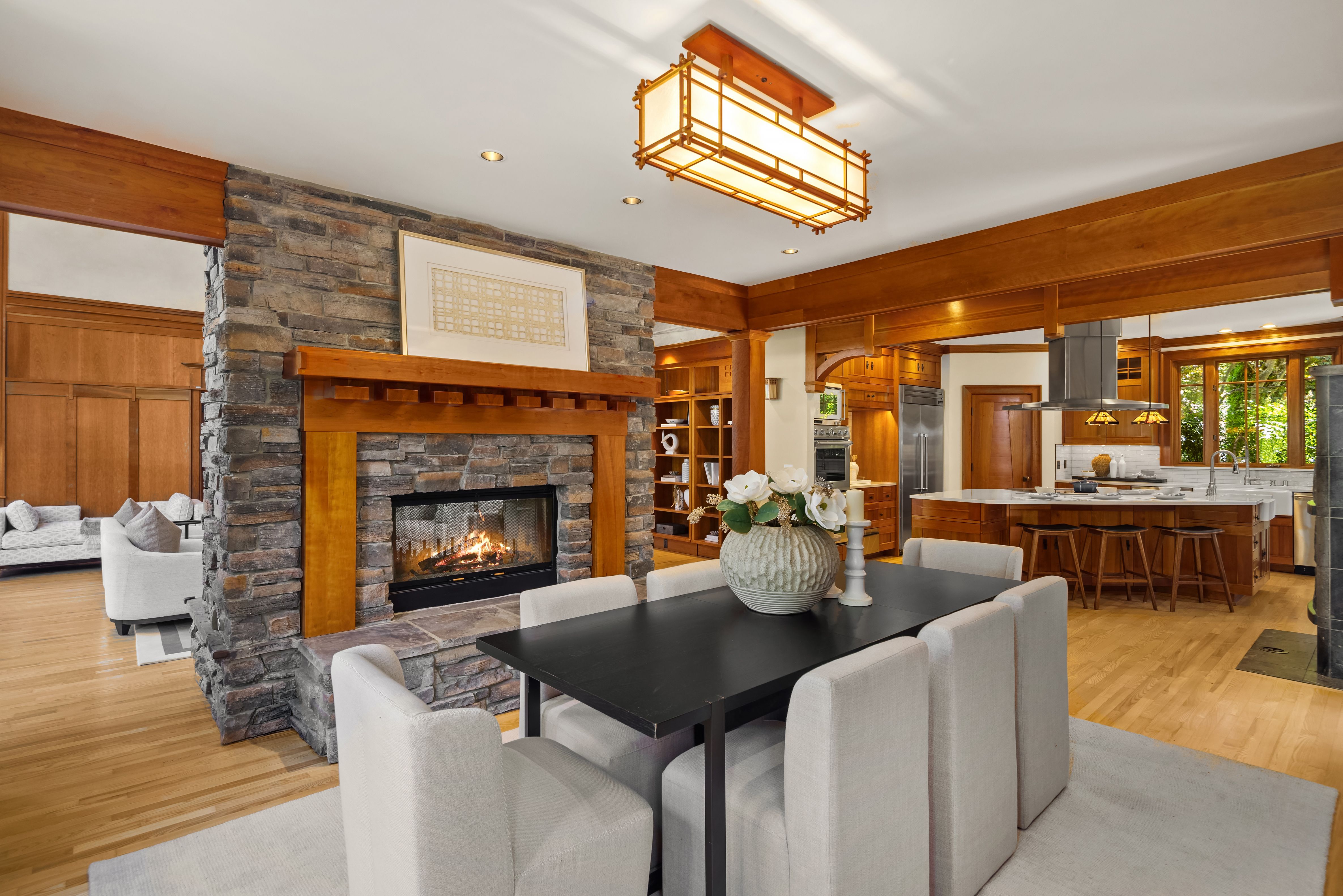 1411 8th St W, Kirkland, WA 98033 - 物件實景