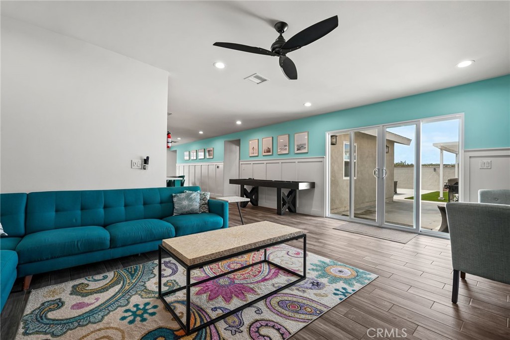 Oxnard, California, 93035, United States, ,Residential,For Sale,1991786