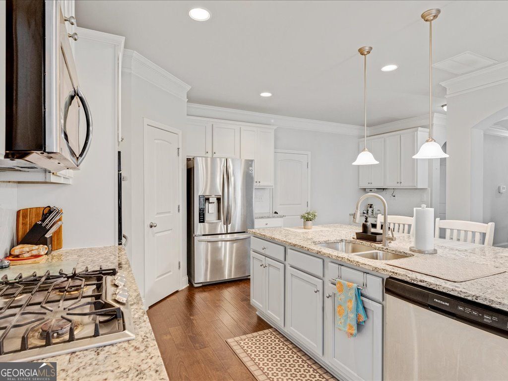 Locust Grove, Georgia, 30248, United States, 5 Bedrooms Bedrooms, ,4 BathroomsBathrooms,Residential,For Sale,1903233