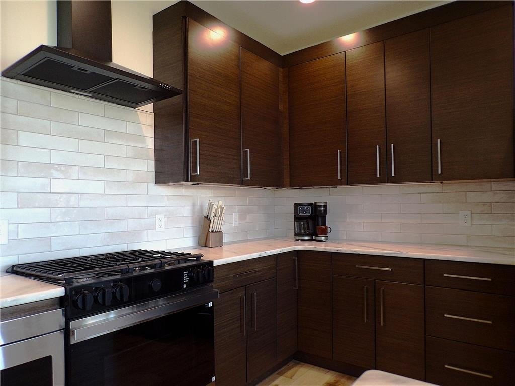 Alexandria, Minnesota, 56308, United States, 4 Bedrooms Bedrooms, ,2 BathroomsBathrooms,Residential,For Sale,2019044