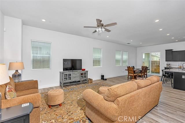 Madera, California, 93636, United States, 4 Bedrooms Bedrooms, ,4 BathroomsBathrooms,Residential,For Sale,1982003