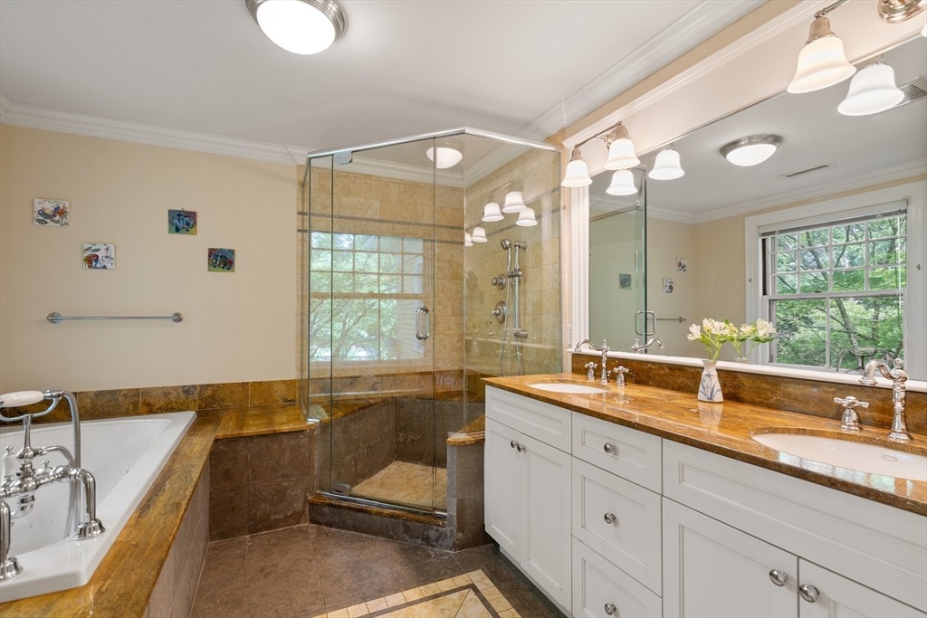 Cambridge, Massachusetts, 02138, United States, 6 Bedrooms Bedrooms, ,5 BathroomsBathrooms,Residential,For Sale,1766513