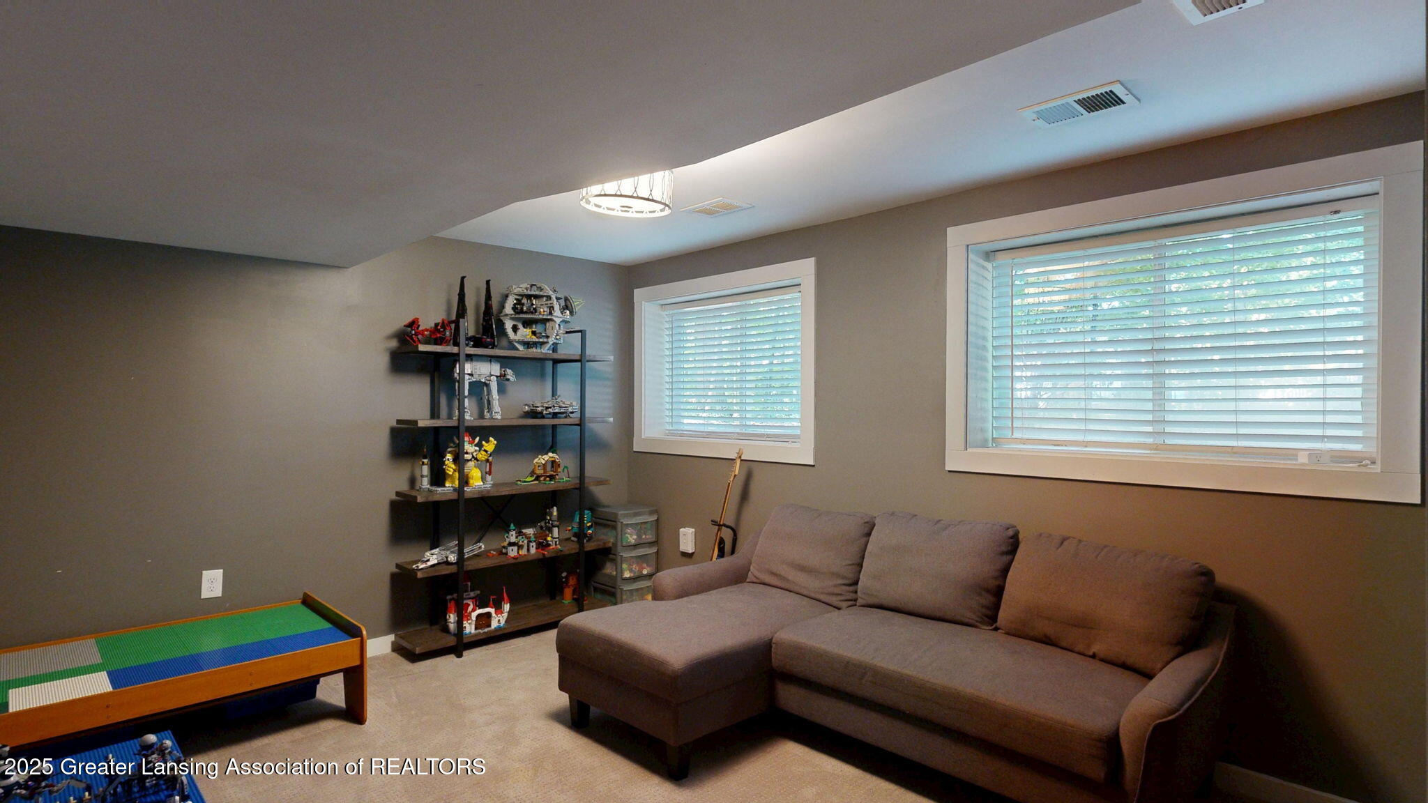 Okemos, Michigan, 48864, United States, 5 Bedrooms Bedrooms, ,4 BathroomsBathrooms,Residential,For Sale,1975829