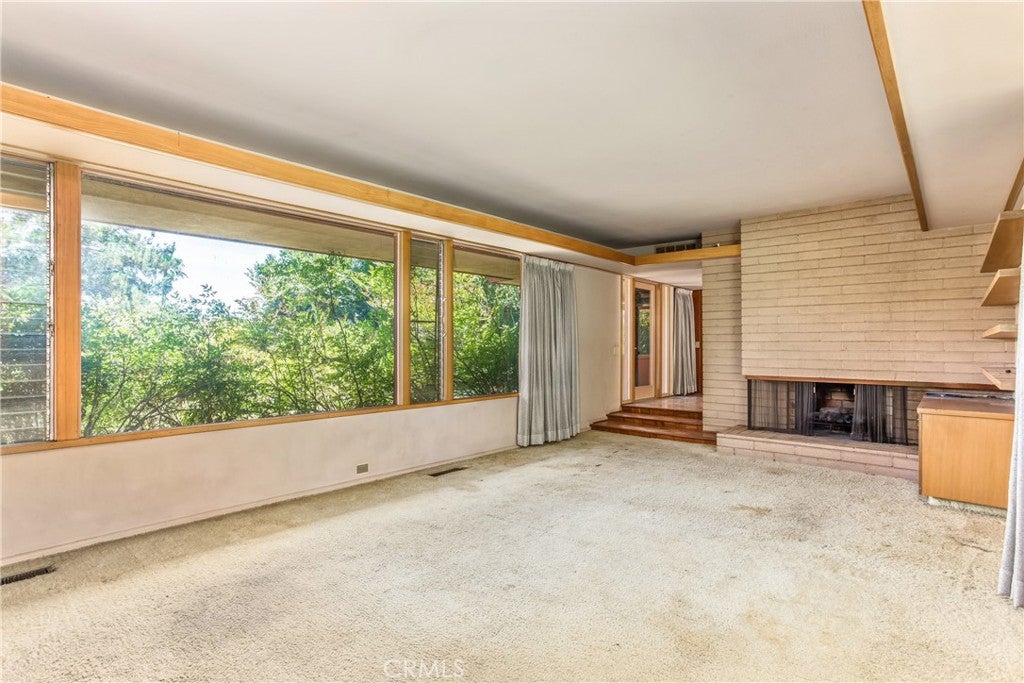 Redlands, California, 92373, United States, 4 Bedrooms Bedrooms, ,1 BathroomBathrooms,Residential,For Sale,1899993