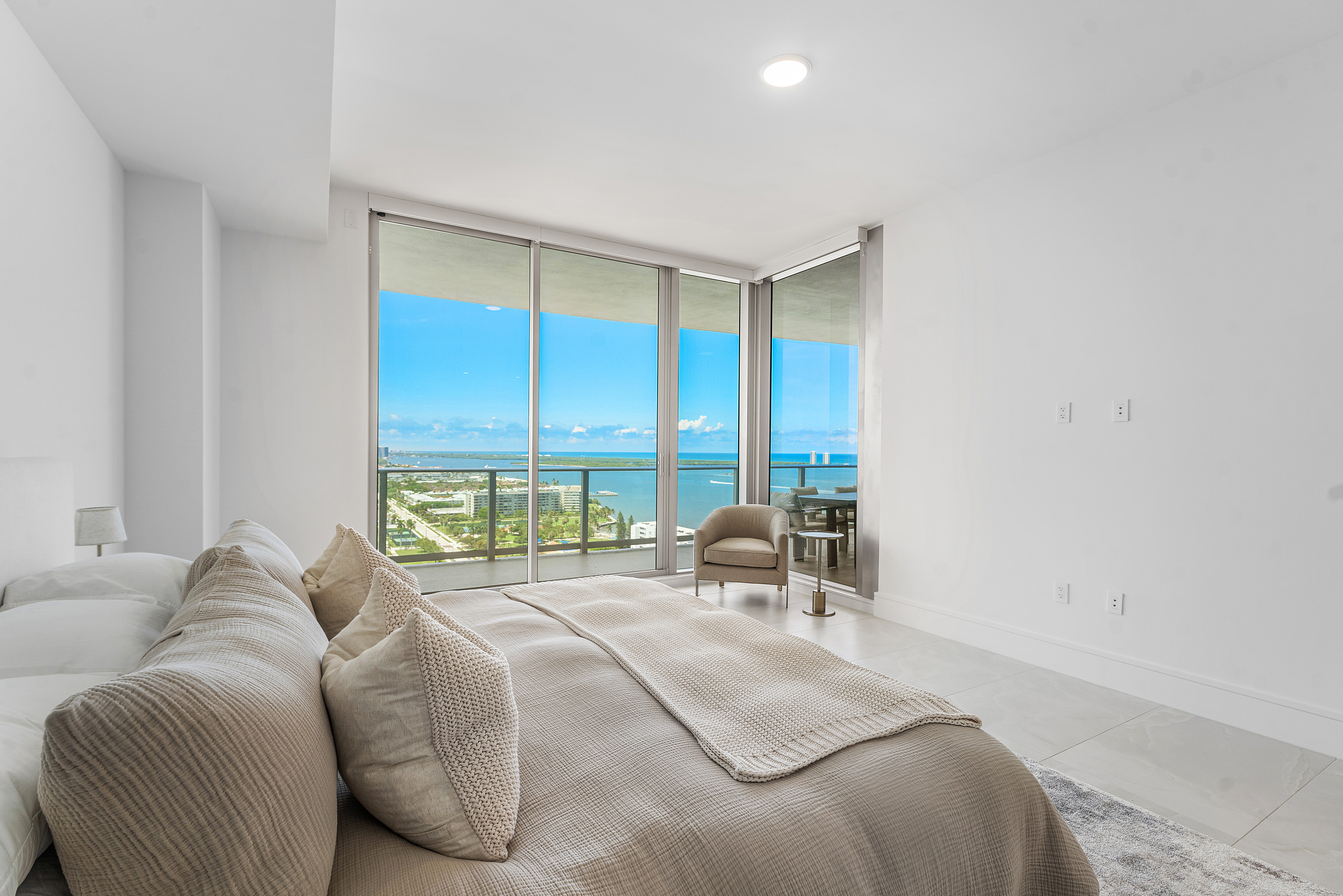  220 Lake Shore Drive, Lake Park, FL, 33403 - 物件實景