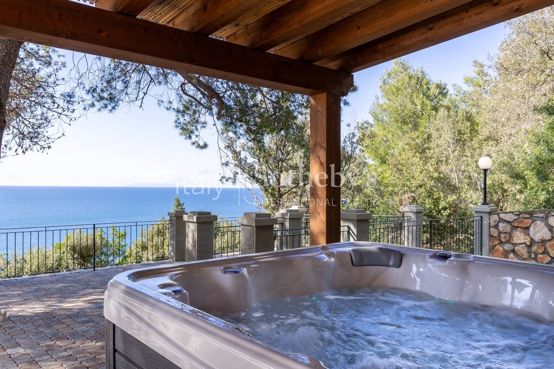  Elegant Villa with Panoramic Sea Views - 物件實景