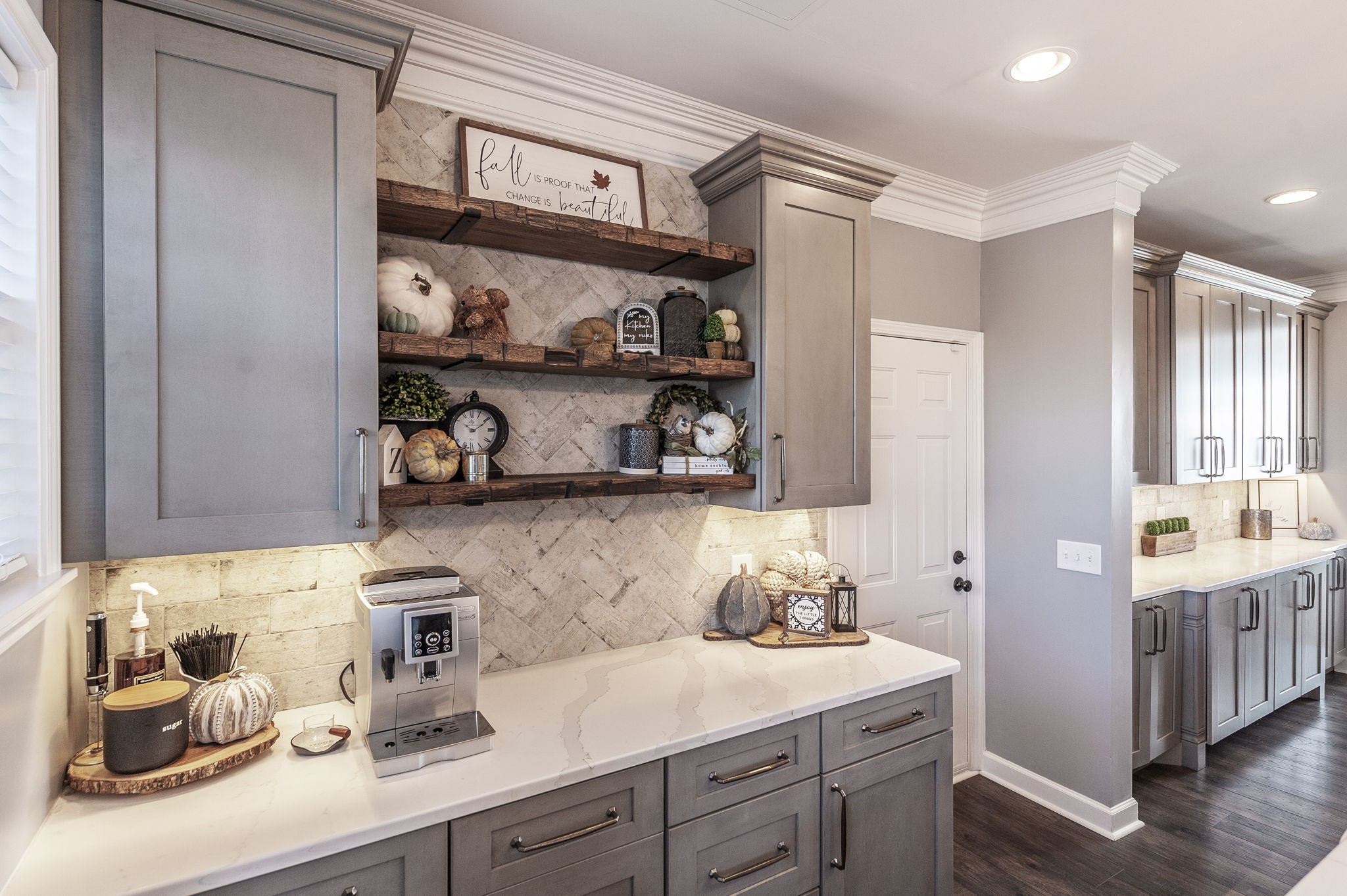 Goodlettsville, Tennessee, 37072, United States, 5 Bedrooms Bedrooms, ,4 BathroomsBathrooms,Residential,For Sale,1974837