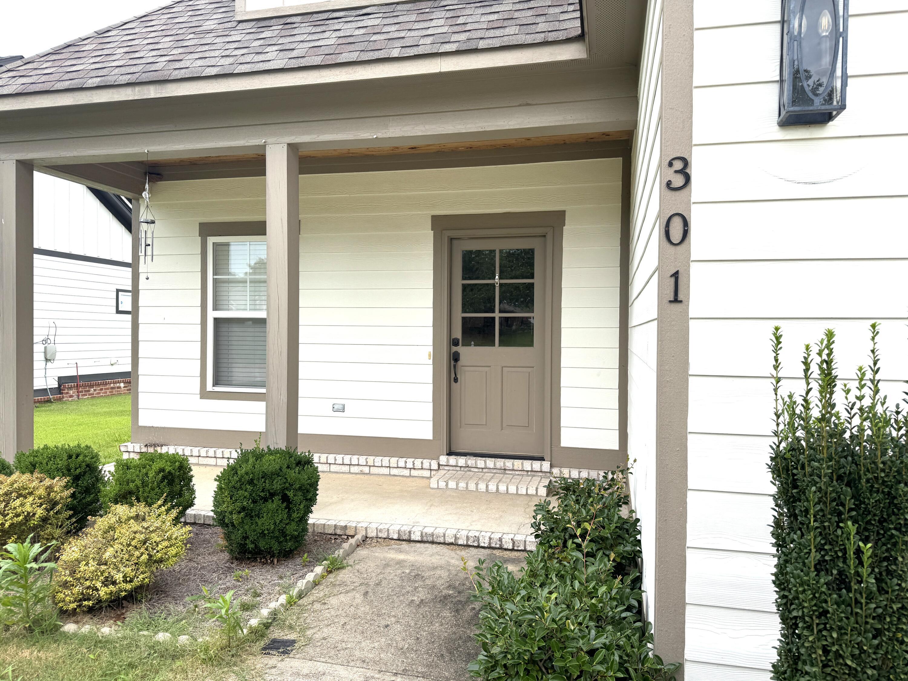 Starlyn Ave, New Albany, MS 38652 #1