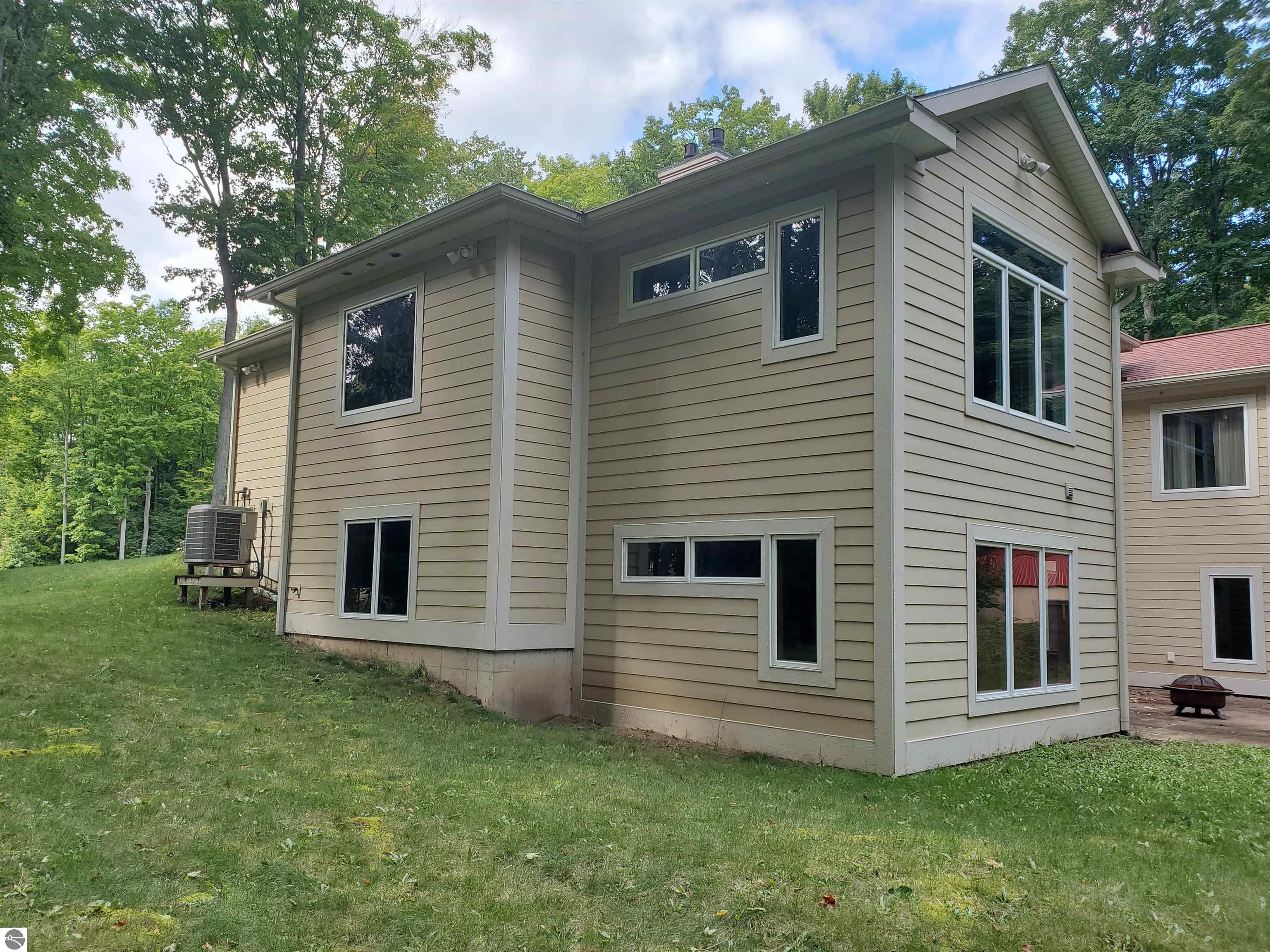 Traverse City, Michigan, 49685, United States, 3 Bedrooms Bedrooms, ,3 BathroomsBathrooms,Residential,For Sale,1940396