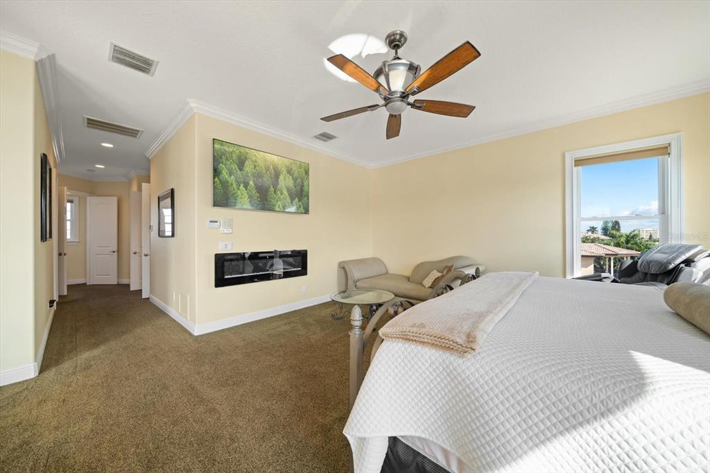 Largo, Florida, 33770, United States, 5 Bedrooms Bedrooms, ,4 BathroomsBathrooms,Residential,For Sale,2002964