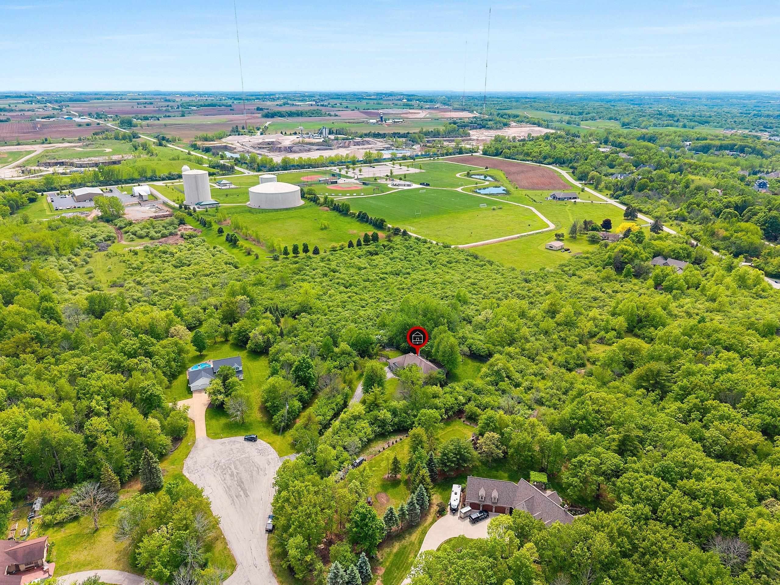 DE PERE, Wisconsin, 54115-9240, United States, 4 Bedrooms Bedrooms, ,4 BathroomsBathrooms,Residential,For Sale,2048017