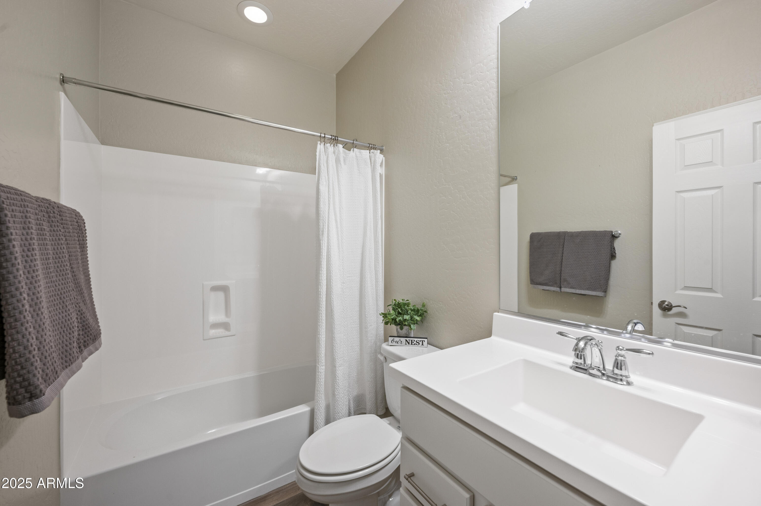 Mesa, Arizona, 85212, United States, 2 Bedrooms Bedrooms, ,Residential,For Sale,1705290
