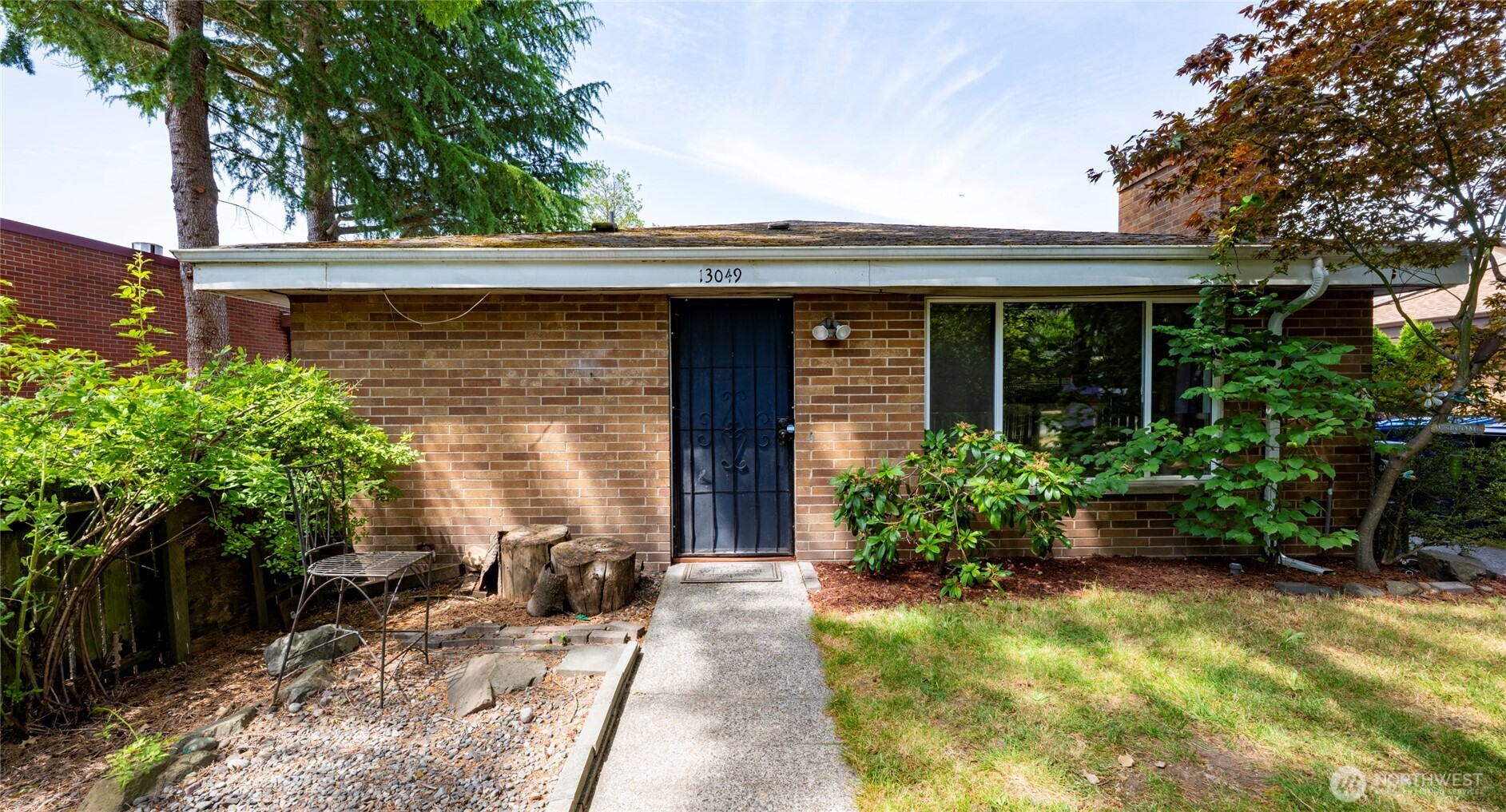 Seattle, Washington, 98125, United States, ,Residential,For Sale,1921913