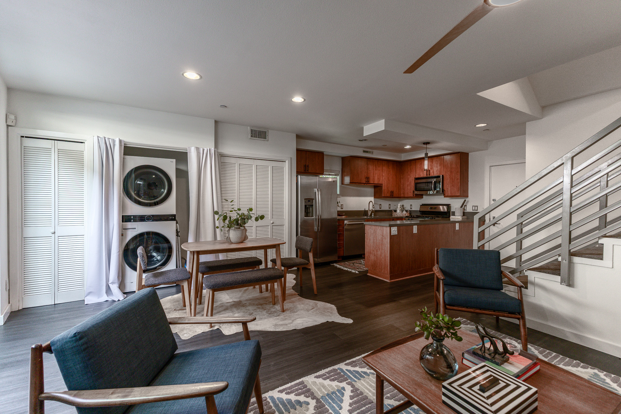 10735 Bloomfield Street, #5 - 物件實景