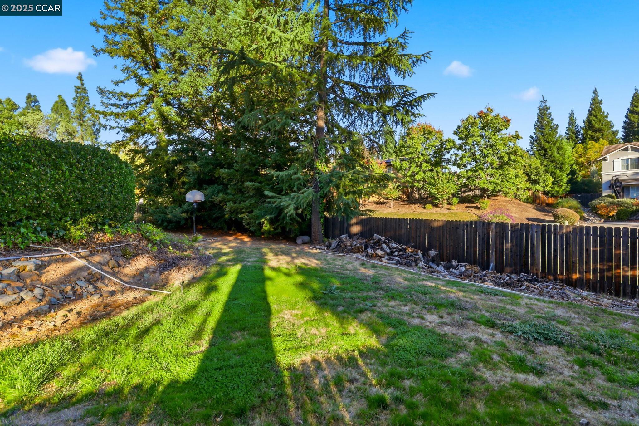 El Dorado Hills, California, 95762, United States, 4 Bedrooms Bedrooms, ,3 BathroomsBathrooms,Residential,For Sale,1988209