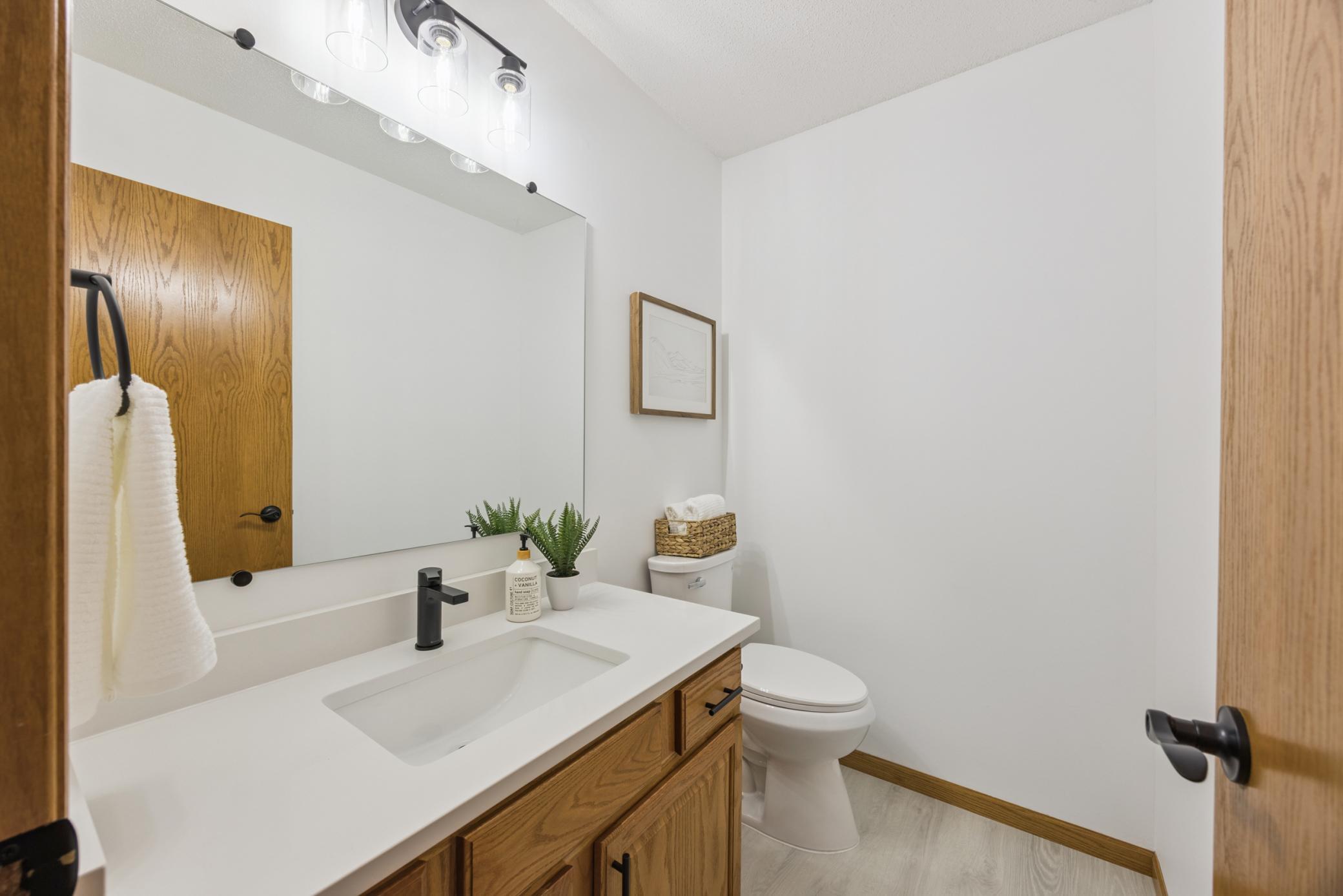 Brooklyn Park, Minnesota, 55443, United States, 4 Bedrooms Bedrooms, ,4 BathroomsBathrooms,Residential,For Sale,1951377