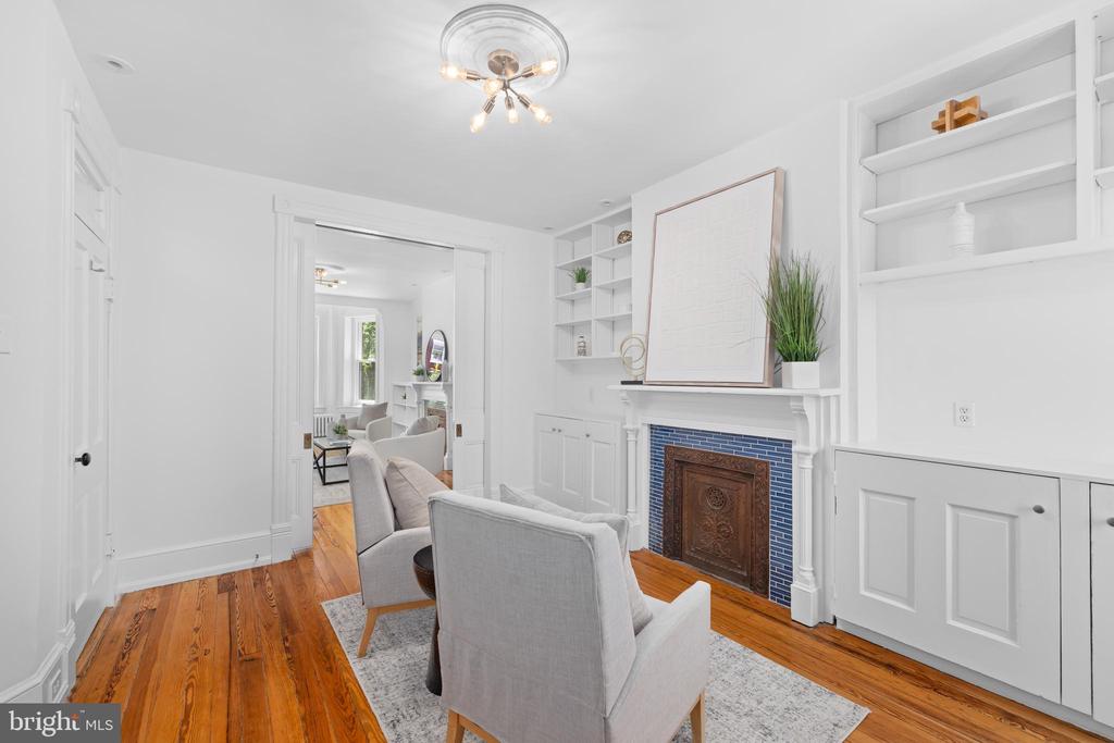 Washington, District of Columbia, 20003, United States, 3 Bedrooms Bedrooms, ,4 BathroomsBathrooms,Residential,For Sale,2048828