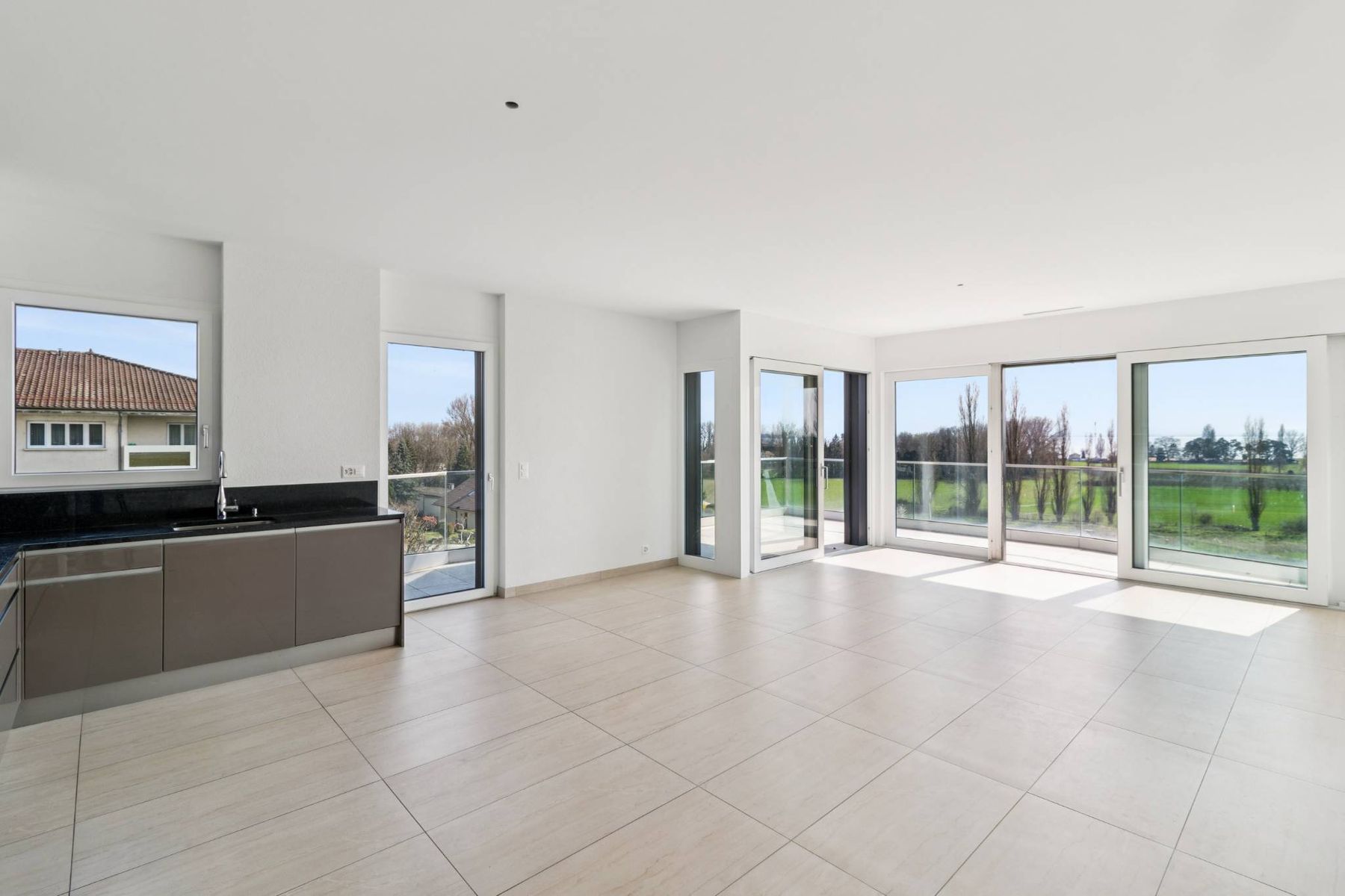  4.5 room penthouse apartment in Préverenges with view of the lake and the Alps - 物件實景
