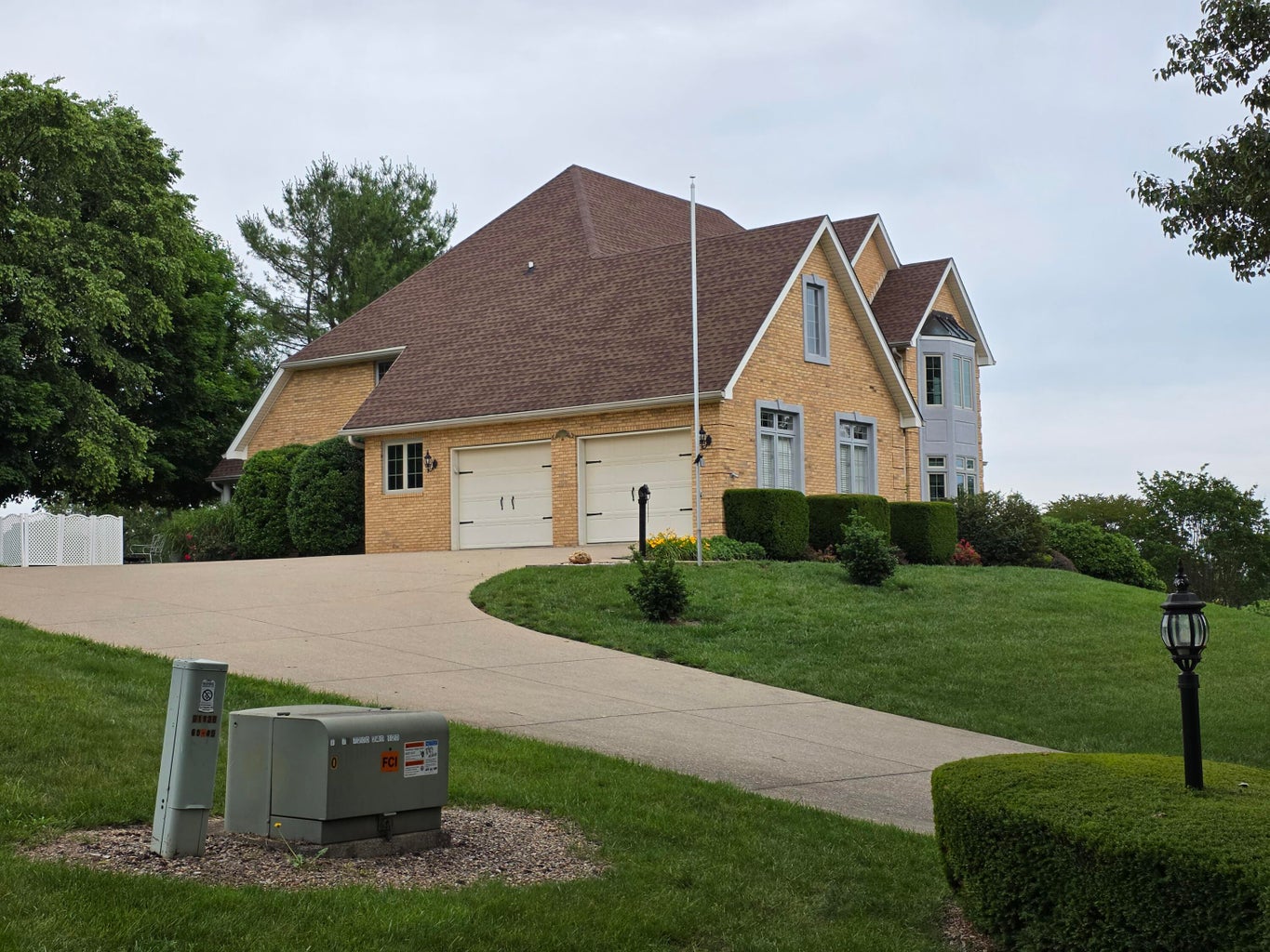 Somerset, Kentucky, 42503, United States, 4 Bedrooms Bedrooms, ,4 BathroomsBathrooms,Residential,For Sale,2048001