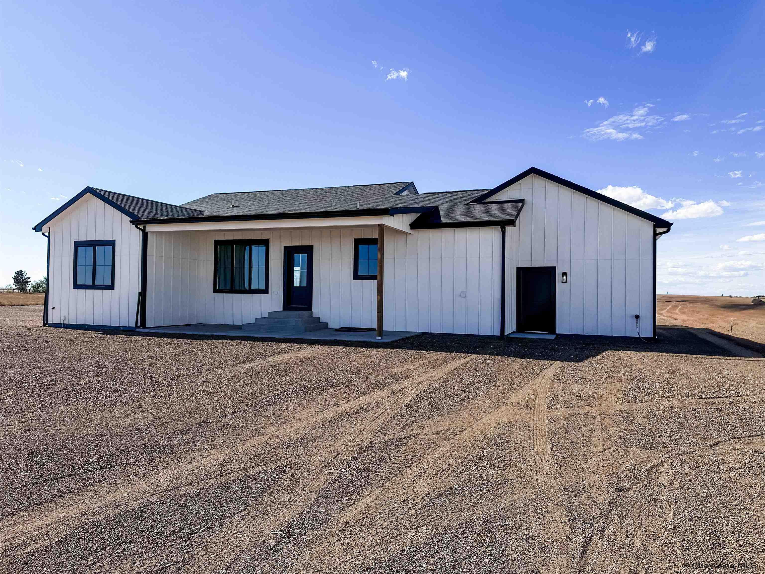 Cheyenne, Wyoming, 82009, United States, 3 Bedrooms Bedrooms, ,2 BathroomsBathrooms,Residential,For Sale,1875233