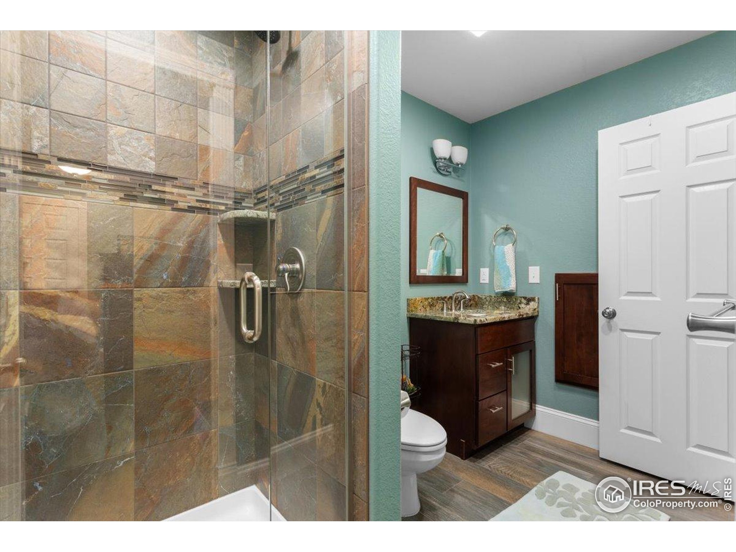 Longmont, Colorado, 80503, United States, 4 Bedrooms Bedrooms, ,3 BathroomsBathrooms,Residential,For Sale,1910378
