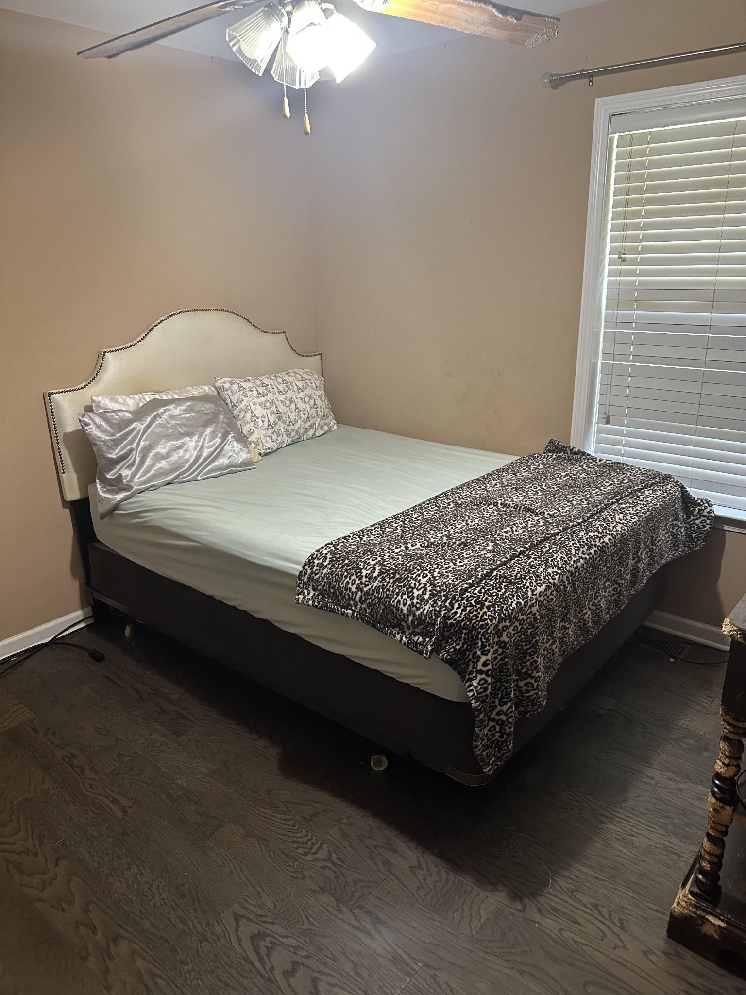 Chapel Hill, Tennessee, 37034, United States, 3 Bedrooms Bedrooms, ,2 BathroomsBathrooms,Residential,For Sale,1968730