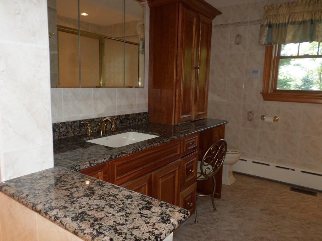 3 Twin Springs Dr Drive, Saugus, Massachusetts, 01906, United States, 5 Bedrooms Bedrooms, ,4 BathroomsBathrooms,Residential,For Sale,3 Twin Springs Dr Drive,1128926