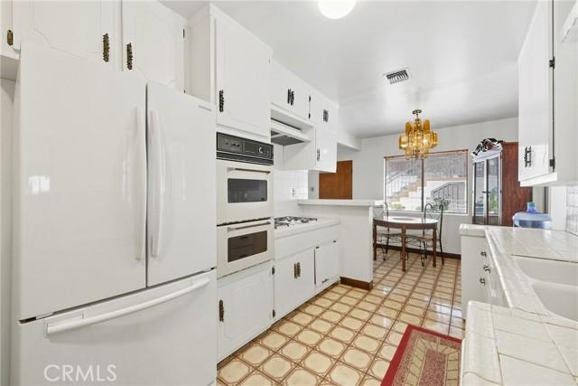 County - Los Angeles, California, 90063, United States, 4 Bedrooms Bedrooms, ,2 BathroomsBathrooms,Residential,For Sale,1984110