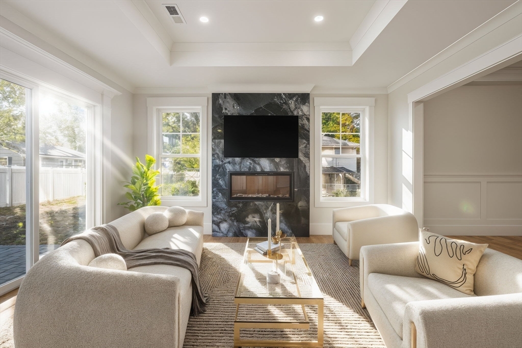 Attleboro, Massachusetts, 02703, United States, 4 Bedrooms Bedrooms, ,3 BathroomsBathrooms,Residential,For Sale,1973726