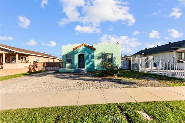 Montebello, California, 90640, United States, 2 Bedrooms Bedrooms, ,1 BathroomBathrooms,Residential,For Sale,2005651