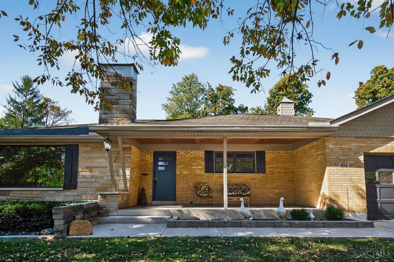 Madeira, Ohio, 45243, United States, 3 Bedrooms Bedrooms, ,2 BathroomsBathrooms,Residential,For Sale,1971231