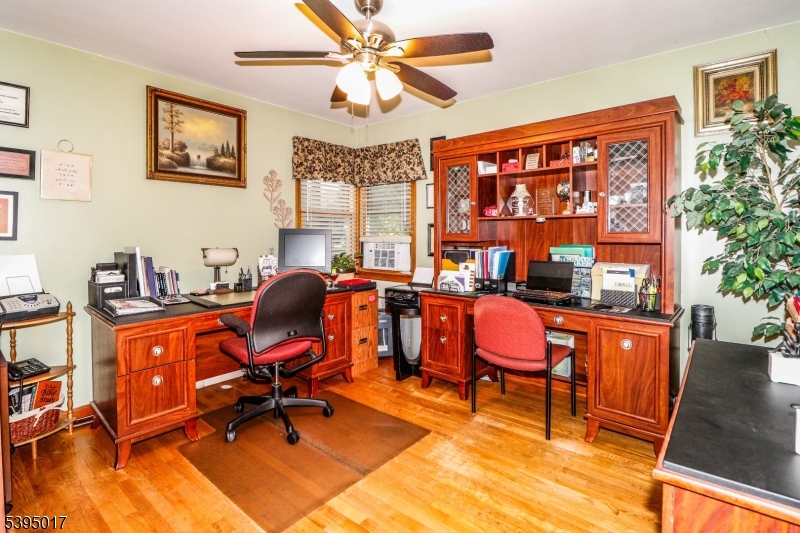 Rahway City, New Jersey, 07065, United States, 4 Bedrooms Bedrooms, ,2 BathroomsBathrooms,Residential,For Sale,1986510