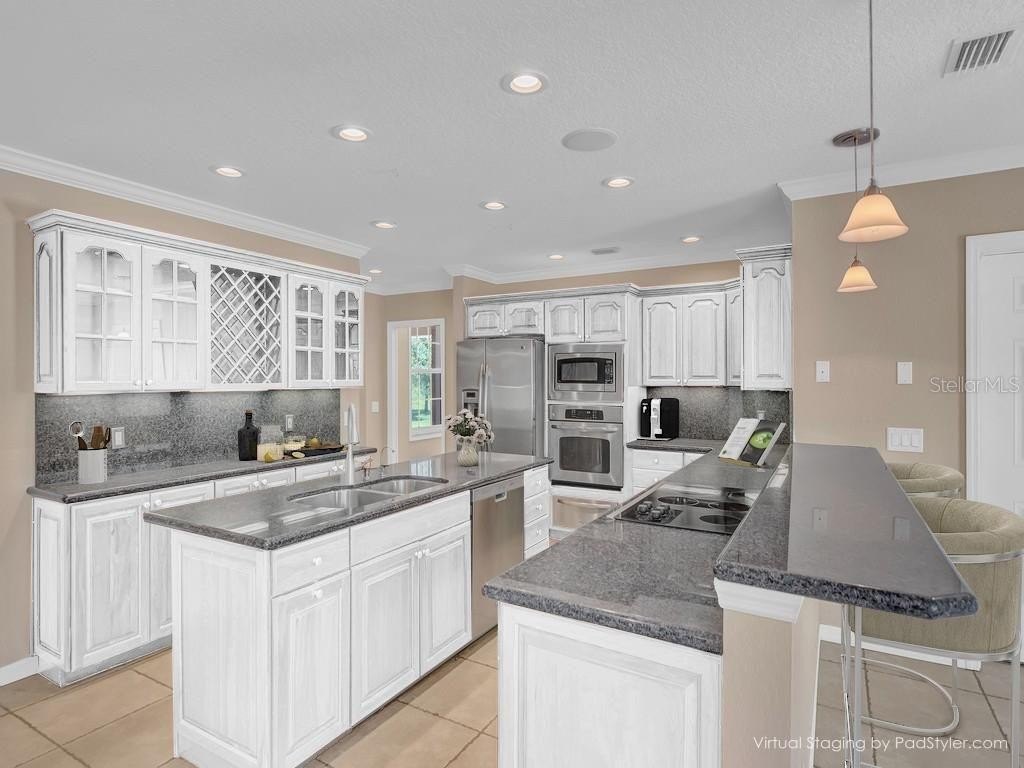 VERO BEACH, Florida, 32967, United States, 5 Bedrooms Bedrooms, ,5 BathroomsBathrooms,Residential,For Sale,1981138