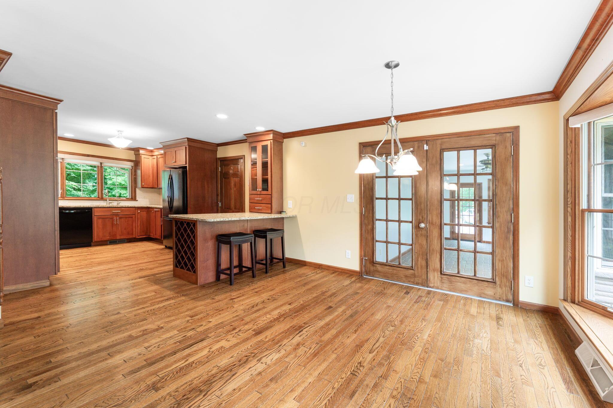 Marion, Ohio, 43302, United States, 5 Bedrooms Bedrooms, ,4 BathroomsBathrooms,Residential,For Sale,1995862