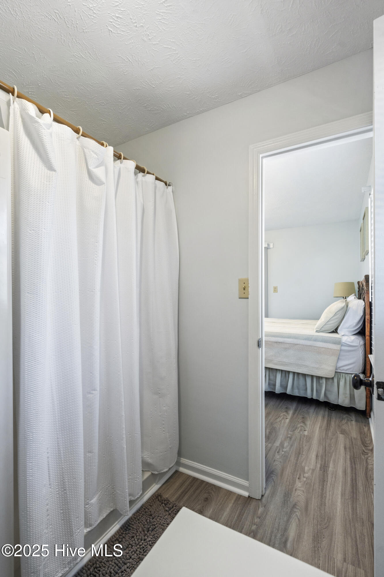 Surf City, North Carolina, 28445, United States, 3 Bedrooms Bedrooms, ,2 BathroomsBathrooms,Residential,For Sale,1794333