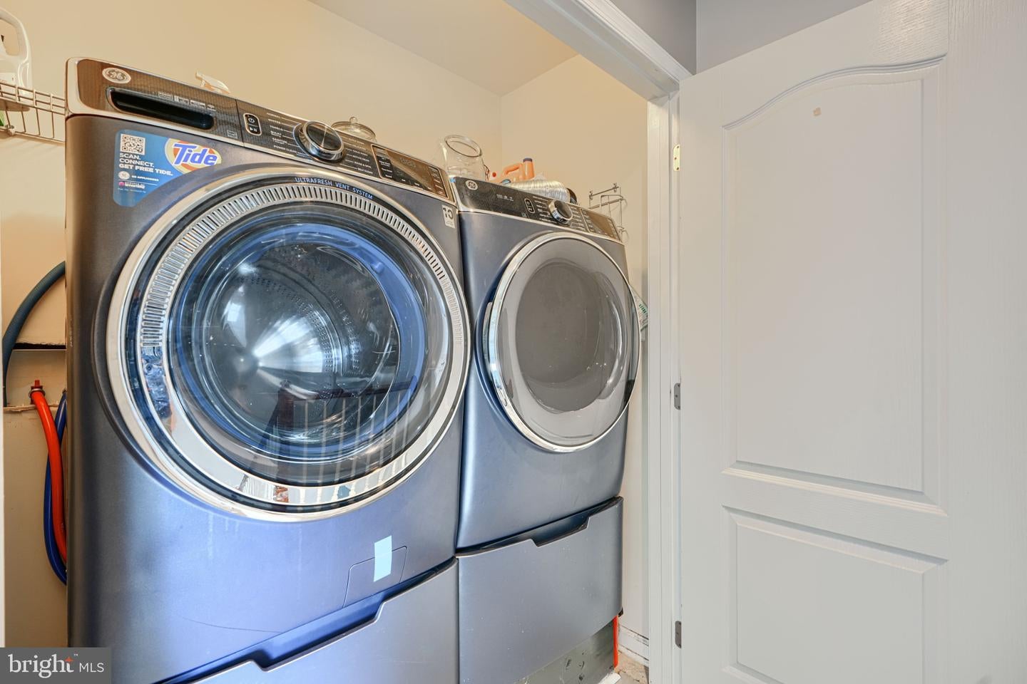 Glen Burnie, Maryland, 21060, United States, 4 Bedrooms Bedrooms, ,4 BathroomsBathrooms,Residential,For Sale,1983515