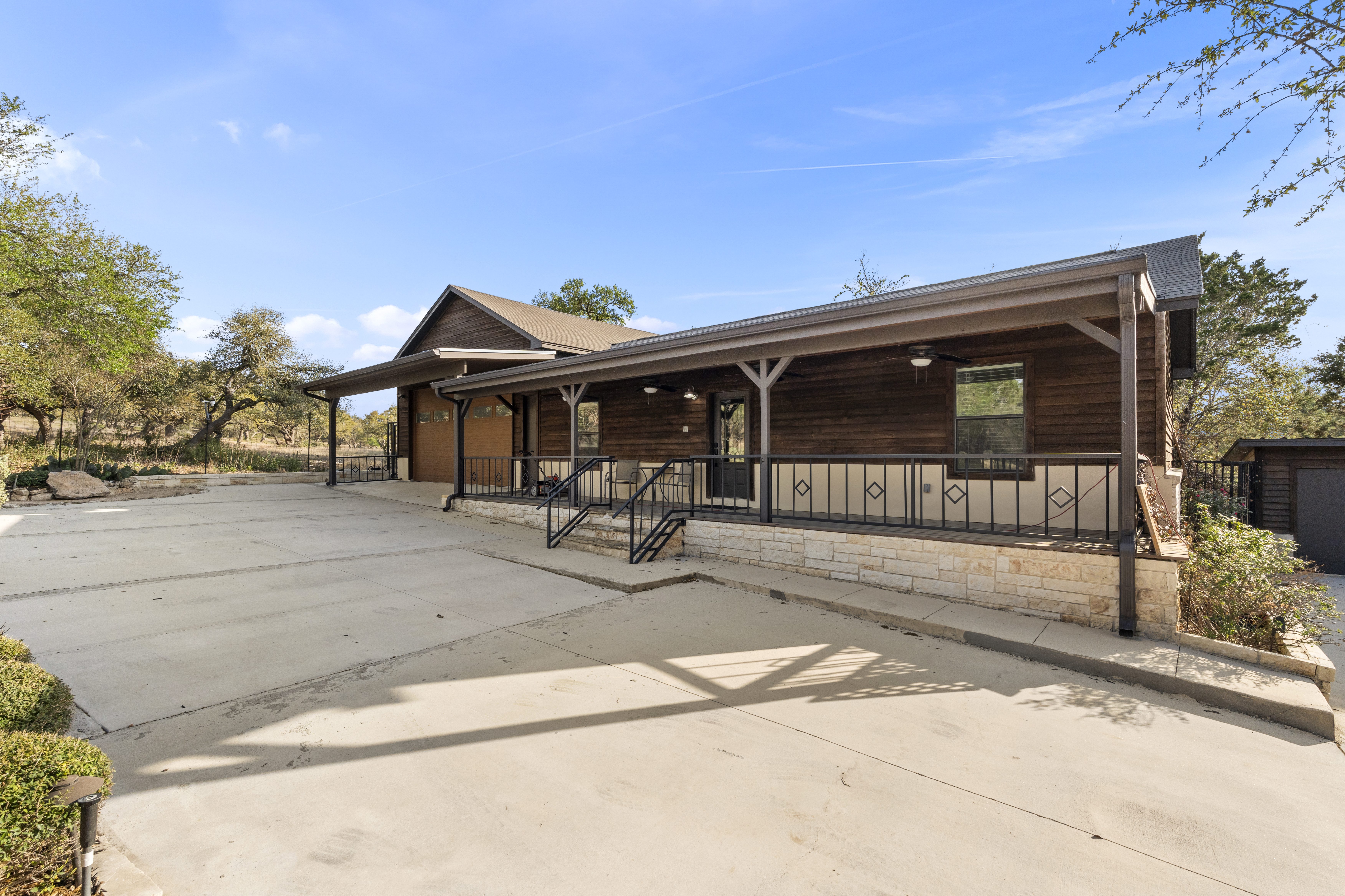  Spring Branch Luxury on 2.3 Acres - 物件實景