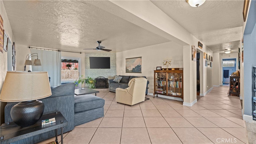 Jurupa Valley, California, 92509, United States, 4 Bedrooms Bedrooms, ,3 BathroomsBathrooms,Residential,For Sale,2012120