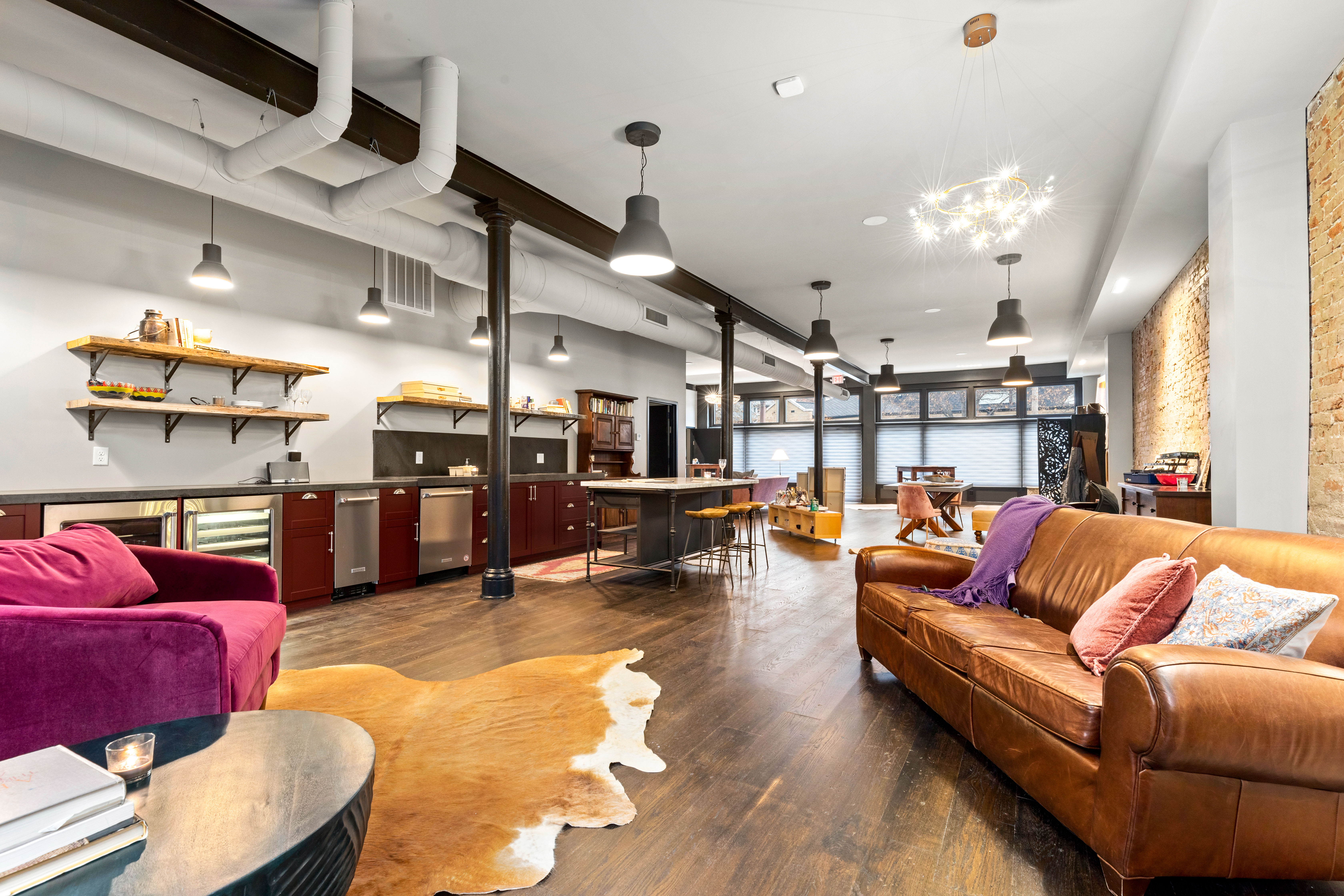  Discover this stunning & highly desirable property in the heart of the CWE - 物件實景