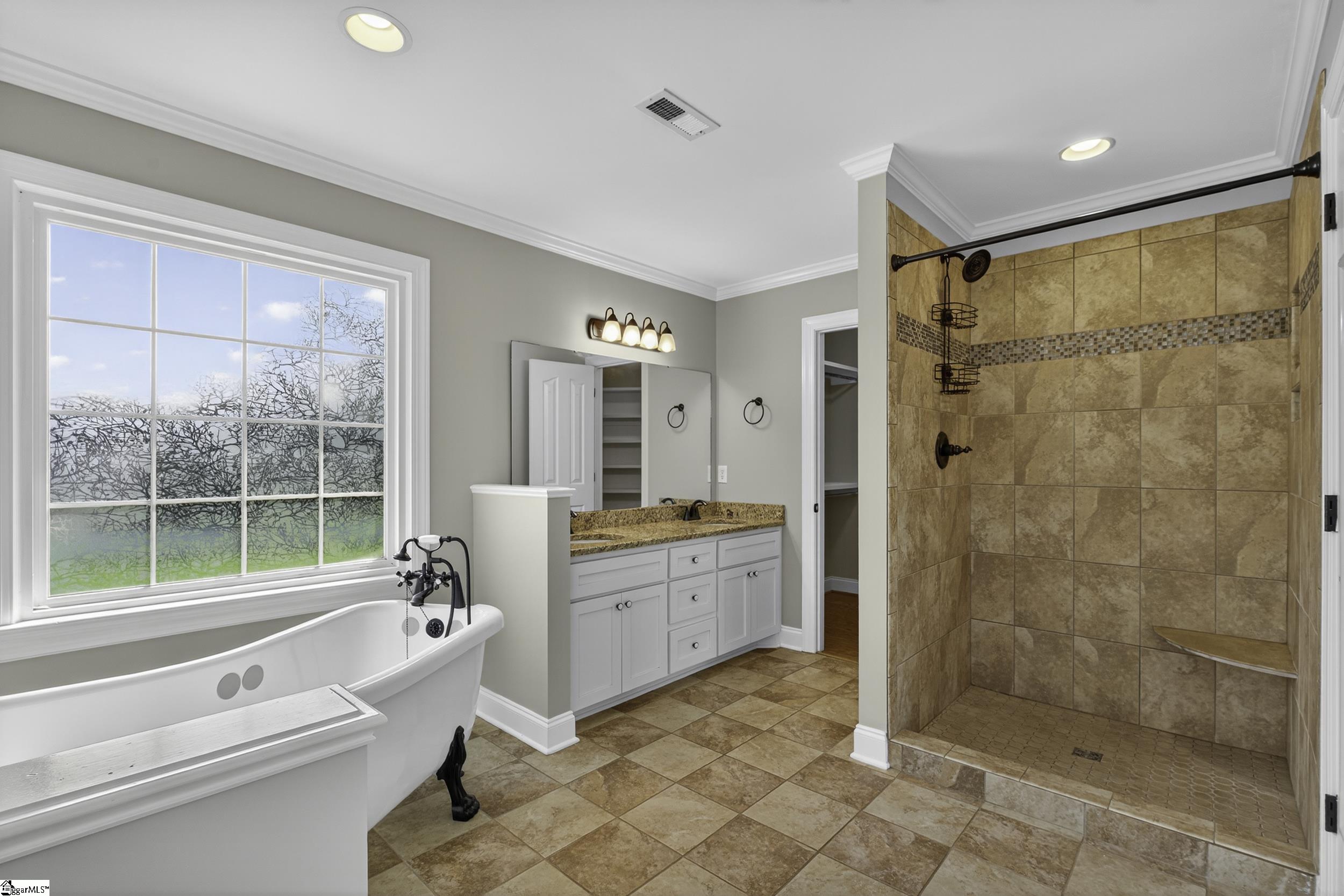 Boiling Springs, South Carolina, 29316, United States, 4 Bedrooms Bedrooms, ,3 BathroomsBathrooms,Residential,For Sale,1883333