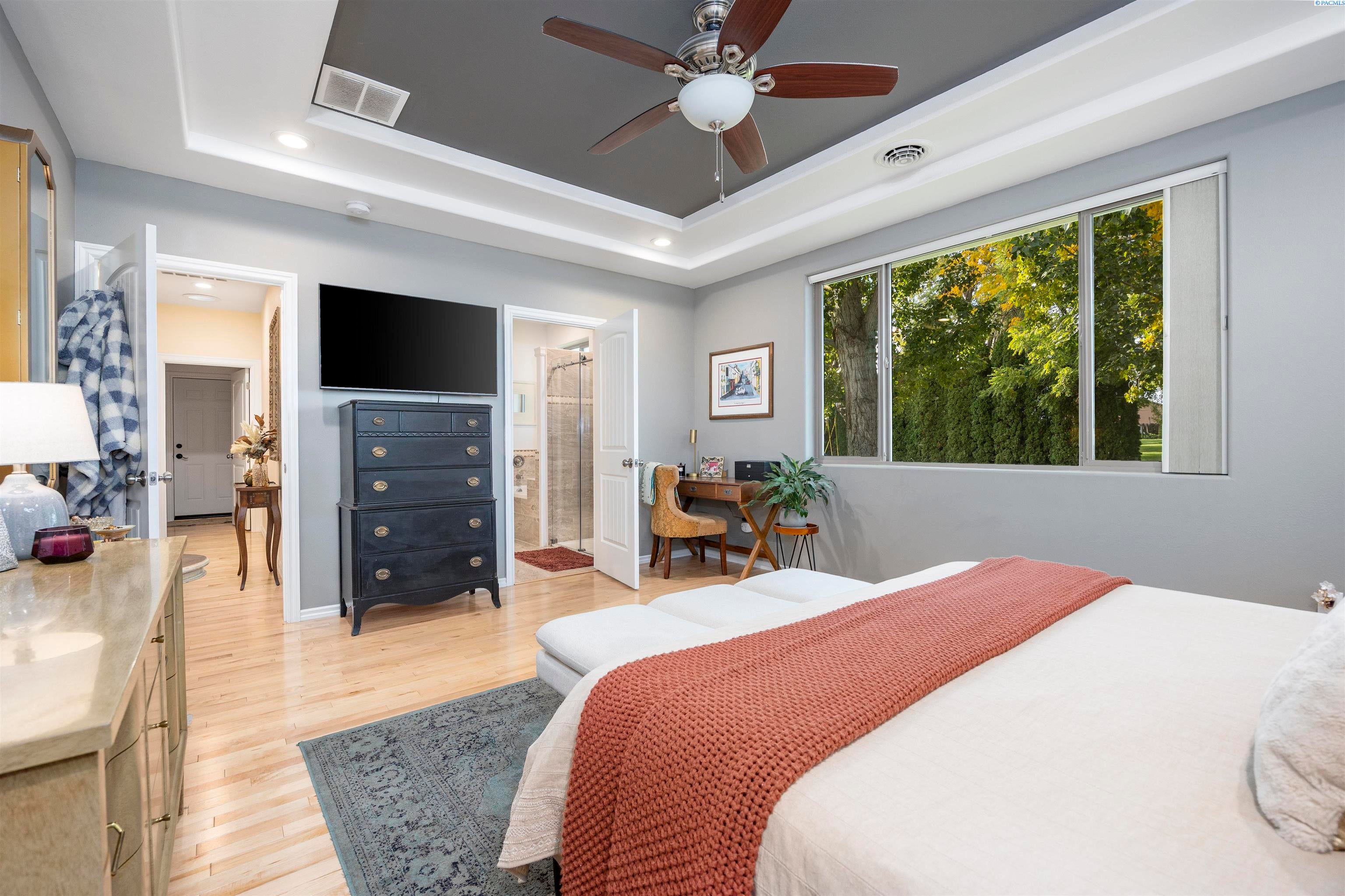 Pasco, Washington, 99301, United States, 3 Bedrooms Bedrooms, ,3 BathroomsBathrooms,Residential,For Sale,1981620