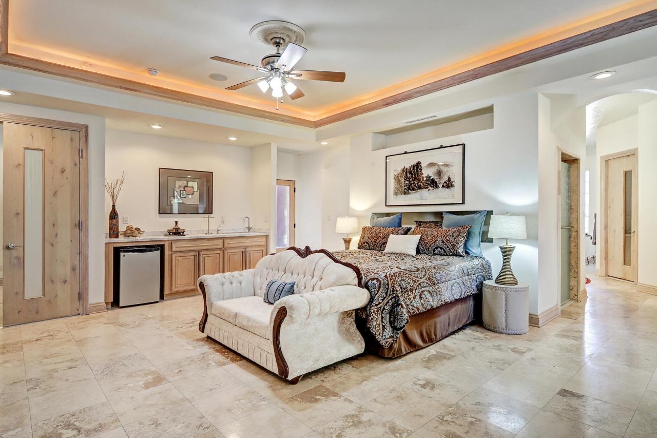 6301 COORS Boulevard NW, Albuquerque, New Mexico, 87120, United States, 3 Bedrooms Bedrooms, ,4 BathroomsBathrooms,Residential,For Sale,6301 COORS Boulevard NW,1637534