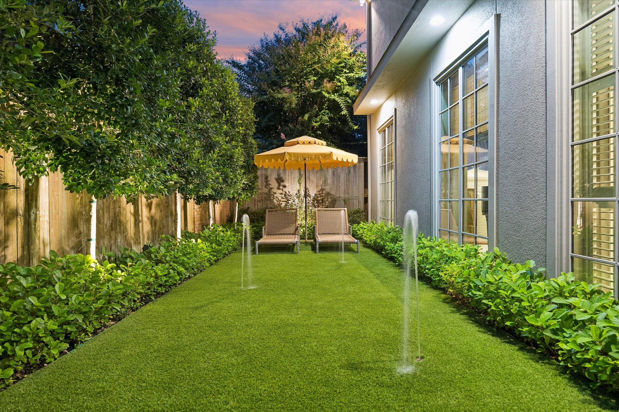  19 E Briar Hollow Lane - 物件實景