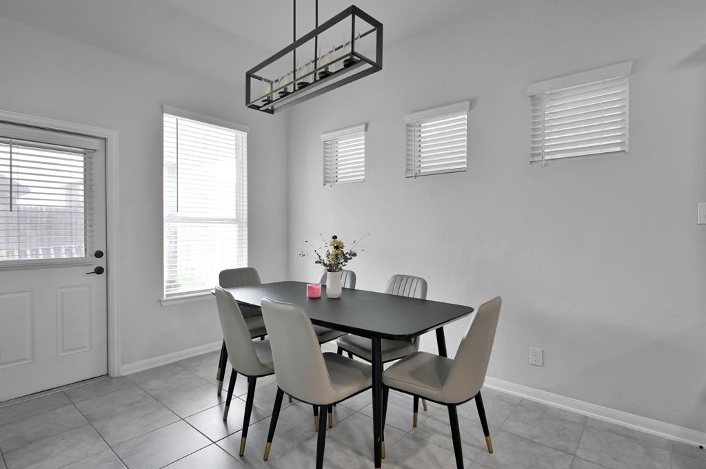 Montgomery, Texas, 77316, United States, 4 Bedrooms Bedrooms, ,4 BathroomsBathrooms,Residential,For Sale,1983339