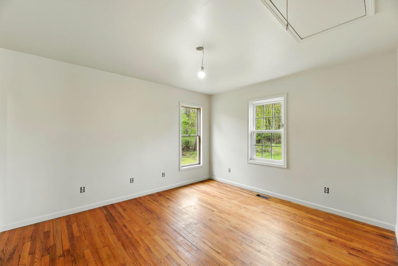 Three Oaks, Michigan, 49128, United States, 3 Bedrooms Bedrooms, ,2 BathroomsBathrooms,Residential,For Sale,1806121