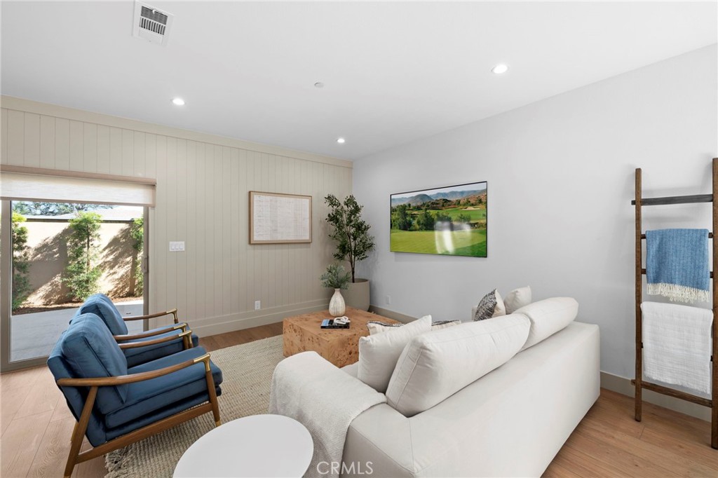Paramount, California, 90723, United States, 4 Bedrooms Bedrooms, ,3 BathroomsBathrooms,Residential,For Sale,1926475