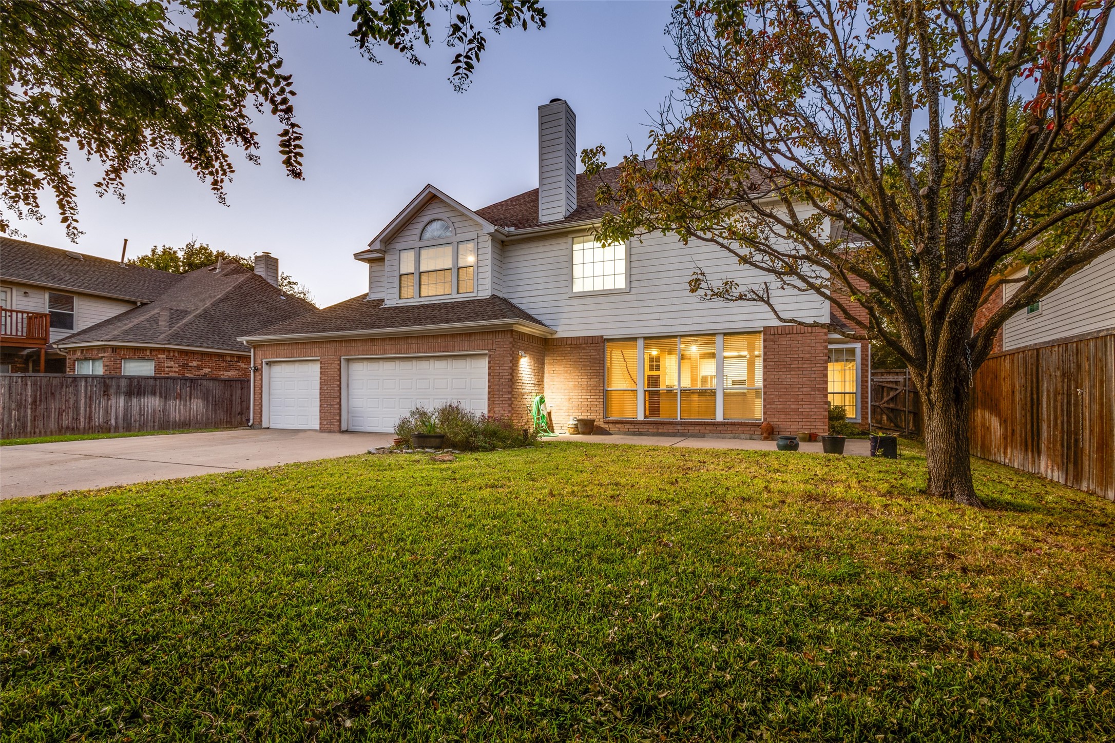 Richardson, Texas, 75082, United States, 4 Bedrooms Bedrooms, ,3 BathroomsBathrooms,Residential,For Sale,1989698